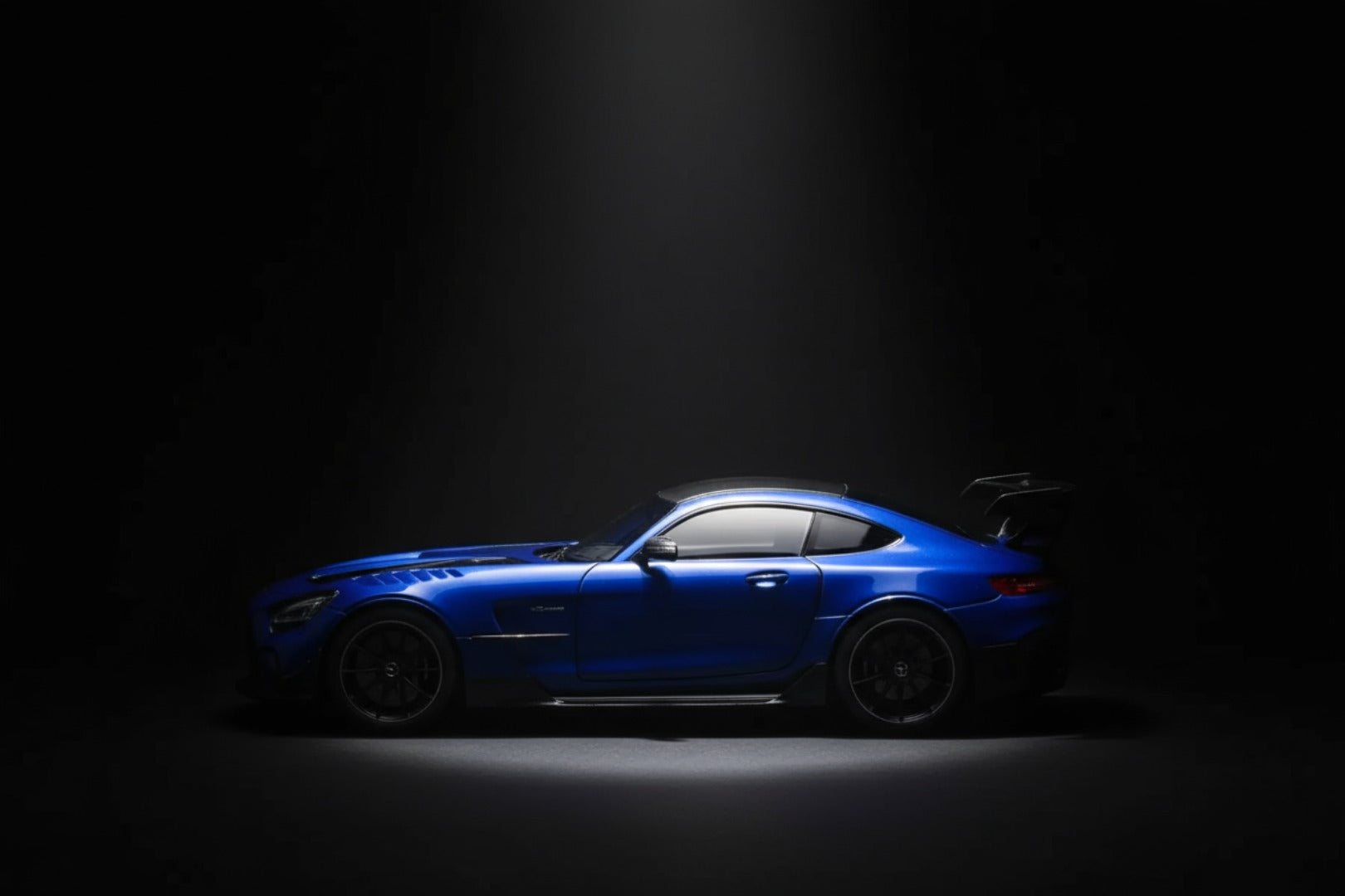Mercedes-AMG GT C190 Black Series Blue Metallic 1:18 Scale