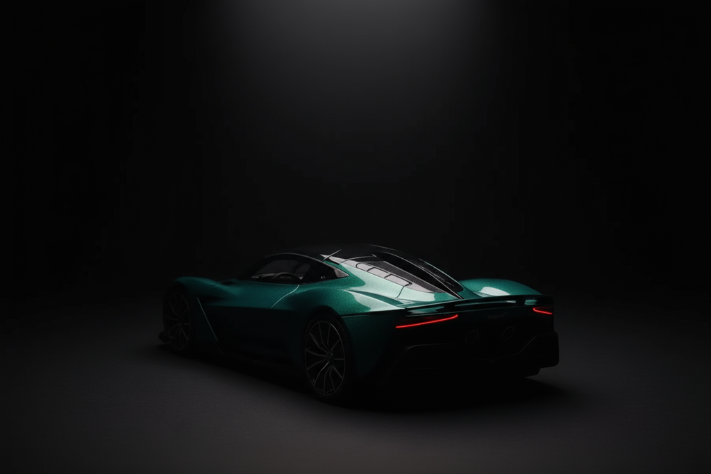 Aston Martin Valkyrie Racing Green - MiniTorque 1:18